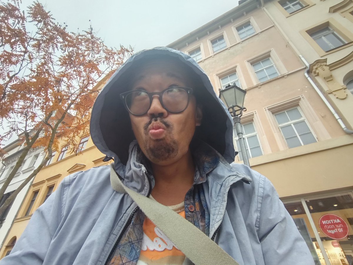 DonMao2301's tweet photo. #hmm #rain #haveuever https://t.co/ac5NppTIA0