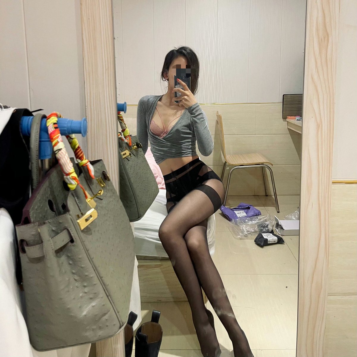 abbeykate4's tweet photo. 想找一个���通的床搭子，没啥要求，不影响双方生活，最好180+，武器大点的 最好颜值高点的 https://t.co/vfcNdRHBEo