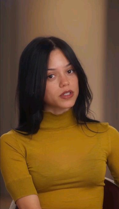 Real_JennaOrteg's tweet photo. What’s one thing you’d love to know about me? https://t.co/RcKgDtWLpz