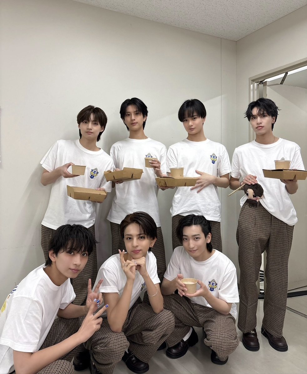 ICEx_official's tweet photo. ＼📺このあと19:00〜！／

フジテレビ系「#ウワサのお客さま」
#EBiDAN が出演します🦐✨

🗓️10月2日(金)19:00〜

▼番組HP
https://t.co/R9hneURzgs

ぜひご覧ください！🍽️

@uwasa_fujitv 
#ICEx #COOLer https://t.co/cKfwWjoNp9