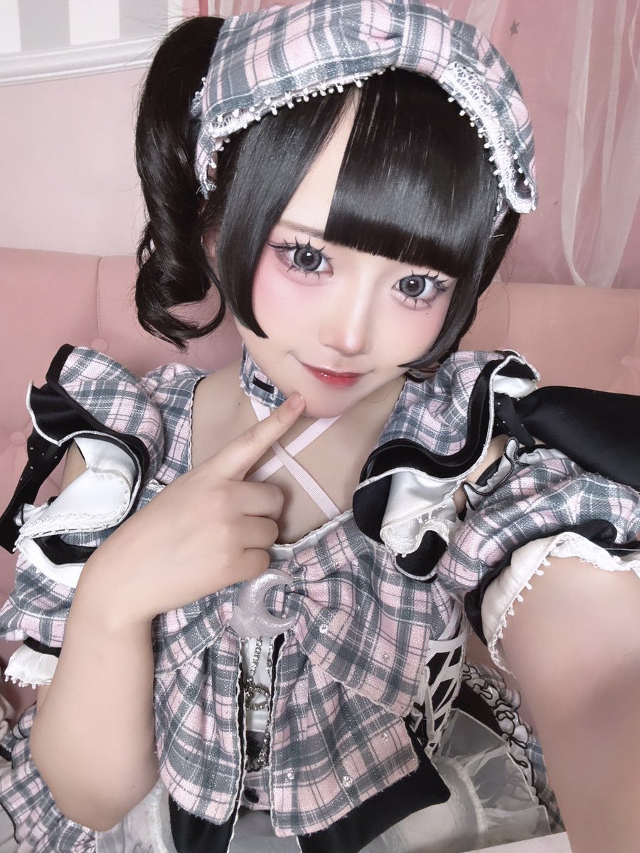 Tukiura_ruru's tweet photo. ❤︎ 𝟙𝟠-𝟚𝟚.𝟝 ❤︎

髪の毛みじかーい＞ ·̫ ｑ💘🎵
まったり予報❕遠隔もまってる♡

 #コンカフェ
 #秋葉原 
 #つきのうらがわ https://t.co/d2xcLHlhDq