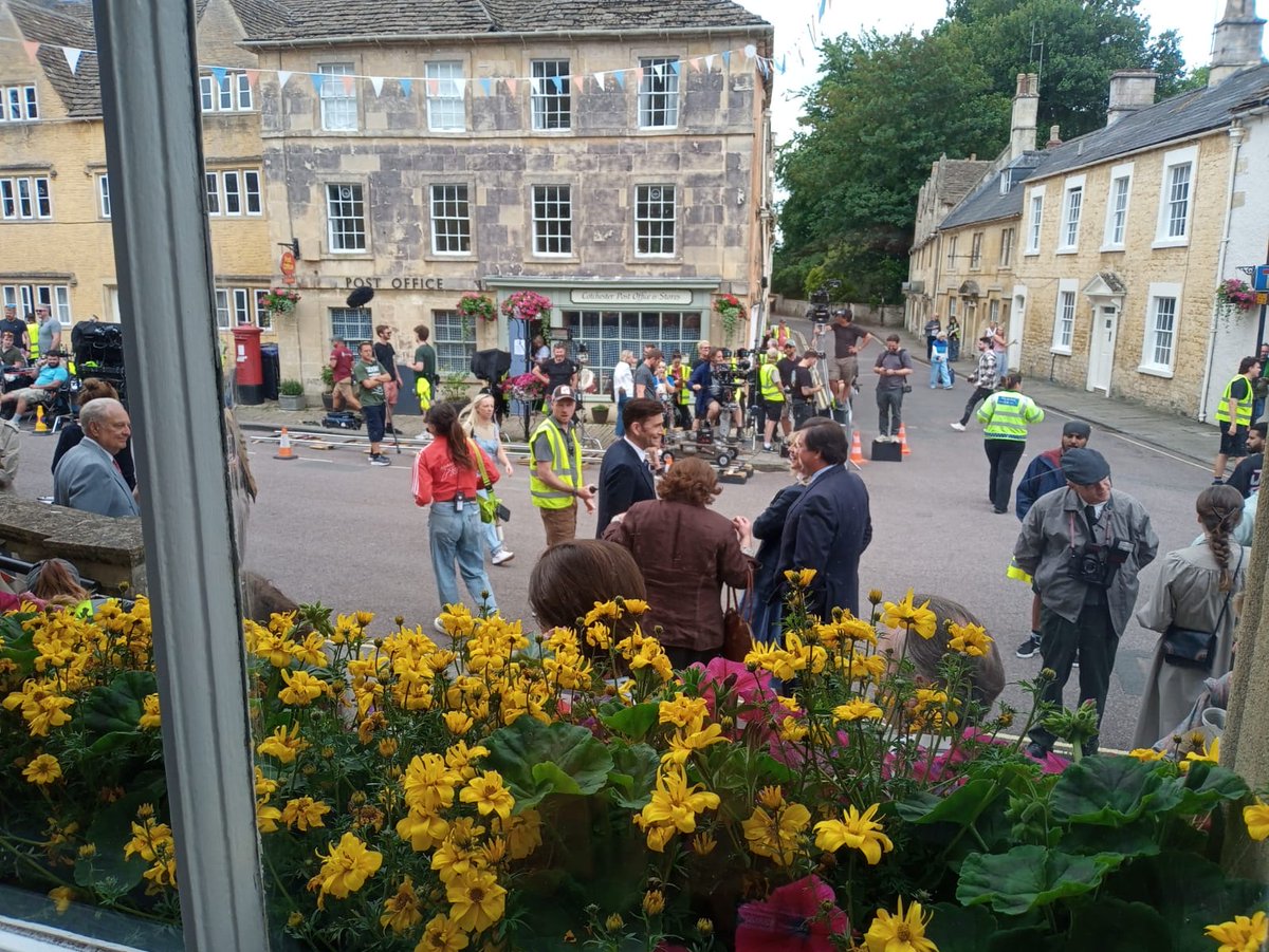 VisitWiltshire's tweet photo. Located on the edge of the Cotswolds National Landscape is the pretty town of Corsham.

Some might no it as a popular backdrop for BBC’s Poldark, or Disney+ Rivals series. Locals know it for its golden stone cottages, 17th-Century Almshouses and parading peacocks! https://t.co/WNRr3OEA4P