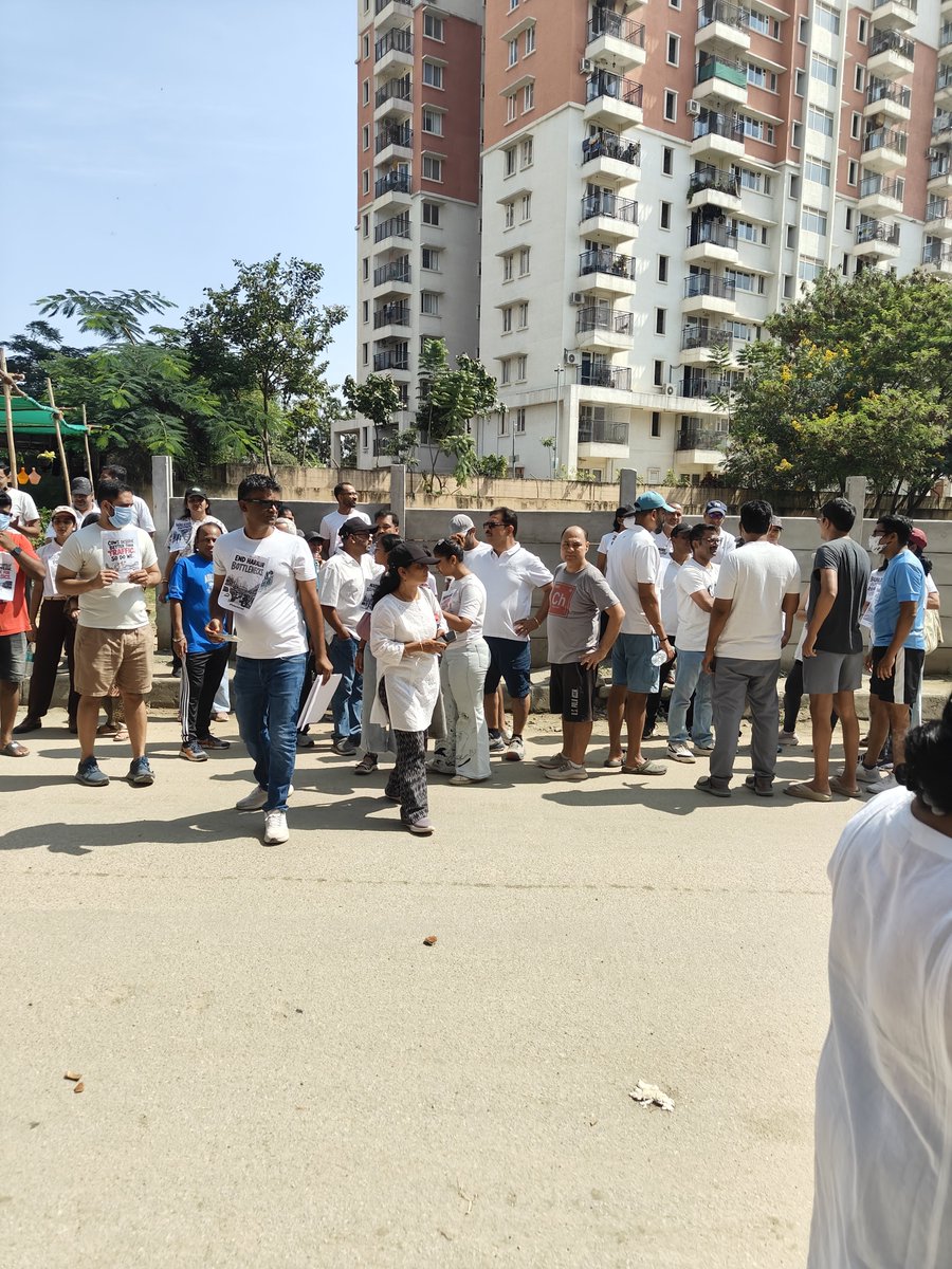 phoenixsita's tweet photo. What do you do when one of elected representatives says maybe your road is not that important to state govt.  We come on road with our MLA . Doesn't staegivt. Know how important is harlur road. V r most important road that connects electronic City to rest of the outer ring road. https://t.co/PY47a1OIG1