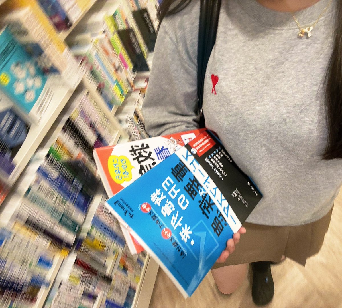 Ah0nu1's tweet photo. 勉強の秋、ということで https://t.co/peTxSUnmNb