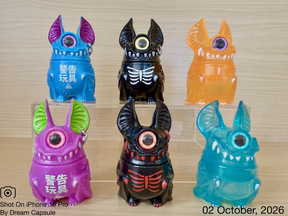 dreamcapsuleCEO's tweet photo. 🌟新入荷ガチャ商品プレゼントCP🌟

人気作品第3弾はとってもカラフル🦇
「単眼コウモリ アイビー EYEBAT BEAST 第3弾」

フォロー&amp;RP(RT)していただいた方の中から抽選で2名様に全6種セットをプレゼント🎁

ドリカプへの入荷日とキャンペーン詳細は↓

#ドリームカプセル #ガチャ専門店 https://t.co/TOPWHWsxa5