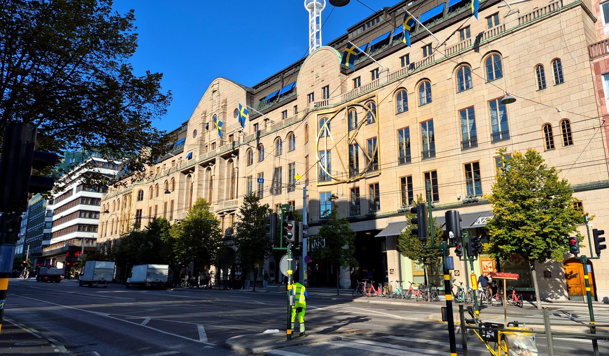 loliism's tweet photo. Friday and my day off. Enjoying a fika at the classic NK department store in central Stockholm. Have a good day everyone. #Certina https://t.co/kb2VYhOyAv