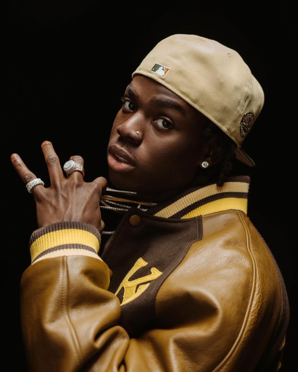 wizTeeFame's tweet photo. Best selling Afrobeats artist in each countries:

USA 🇺🇸 - Wizkid 
UK 🇬🇧 - Burna boy 
Denmark 🇩🇰 - Wizkid 
France 🇫🇷 - Burna boy 
India 🇮🇳 - Rema 
New Zealand 🇳🇿 - Wizkid/Burna 
Germany 🇩🇪 - Wizkid 
Australia 🇦🇺 - Wizkid 
Canada 🇨🇦 - Burna boy 
Portugal 🇵🇹 - Rema 
Greece 🇬🇷 - Wizkid/Tems
Switzerland 🇨🇭 - Burna boy 
Belgium 🇧🇪 - Wizkid 
Spain 🇪🇸 - Rema 
Netherlands 🇳🇱 - Ckay
South Africa 🇿🇦  - Burna boy