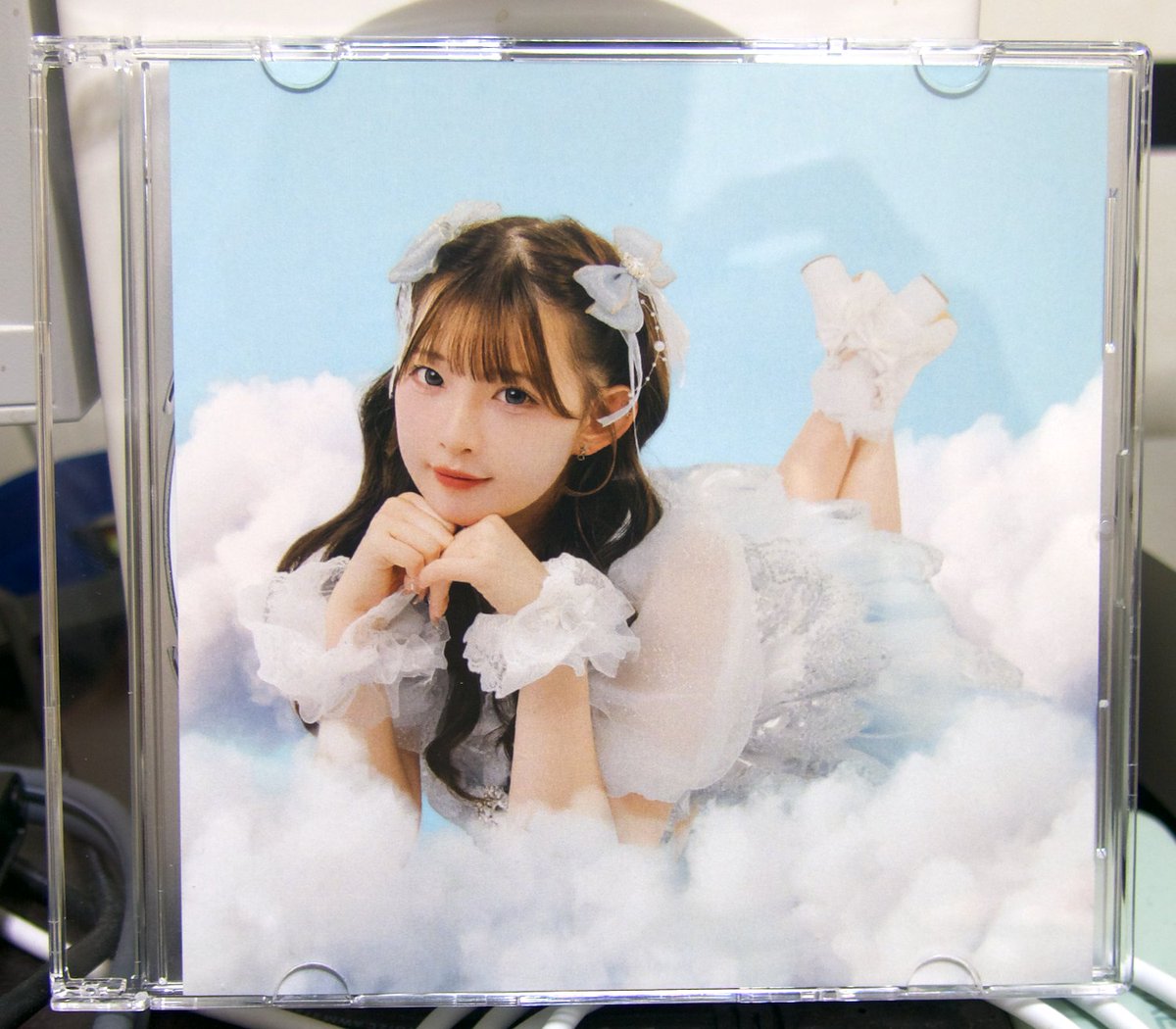 srkw_buddha's tweet photo. 注文していたCD「Love me now」が届いた。セツナフロートの凜々りりねが生誕祭で初披露した彼女初のソロ曲。フレッシュでハイポップな楽曲がとにかく楽しい。この曲を聴いた人は、語尾に「○○○にゃん」と付けたくなること請け合い。応援する方は是非！！ https://t.co/bdXx50QoJw