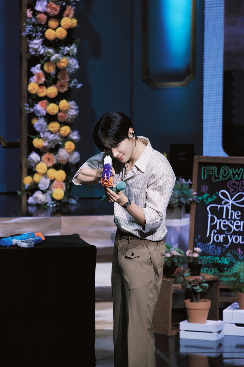 dolIiz24's tweet photo. #현재
[The Present for you] 비하인드 사진 원본!!
다들 저장해가세요🫰🫰
https://t.co/ermHW8fNmB https://t.co/SEuRDsTxex