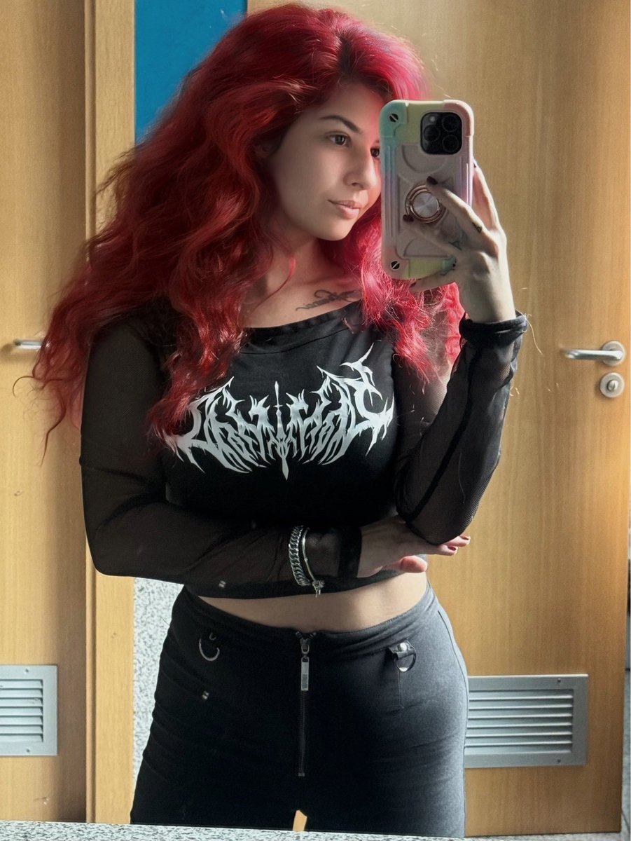 _ashenveil's tweet photo. Thank fuck it’s Friday! https://t.co/cK9EwHSWbY