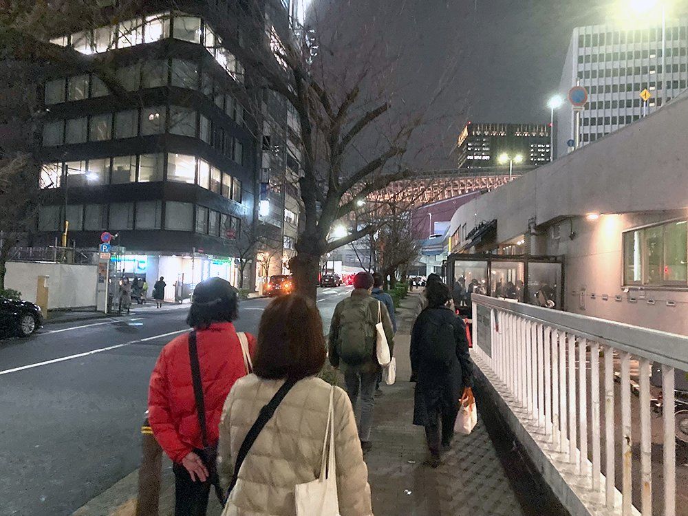 Big_Issue_7th's tweet photo. 【ボランティア説明会】
ビッグイシュー日本では、ビッグイシューの仕組みやボランティア活動についてお話しさせていただくオンライン説明会を開催しています。
 次回は10月29日(木)19時から行います。 
ご興味のある方はぜひご参加下さい。

詳しくはHPをご覧ください。https://t.co/cHaoEXoUFj https://t.co/sMT5va8vn8
