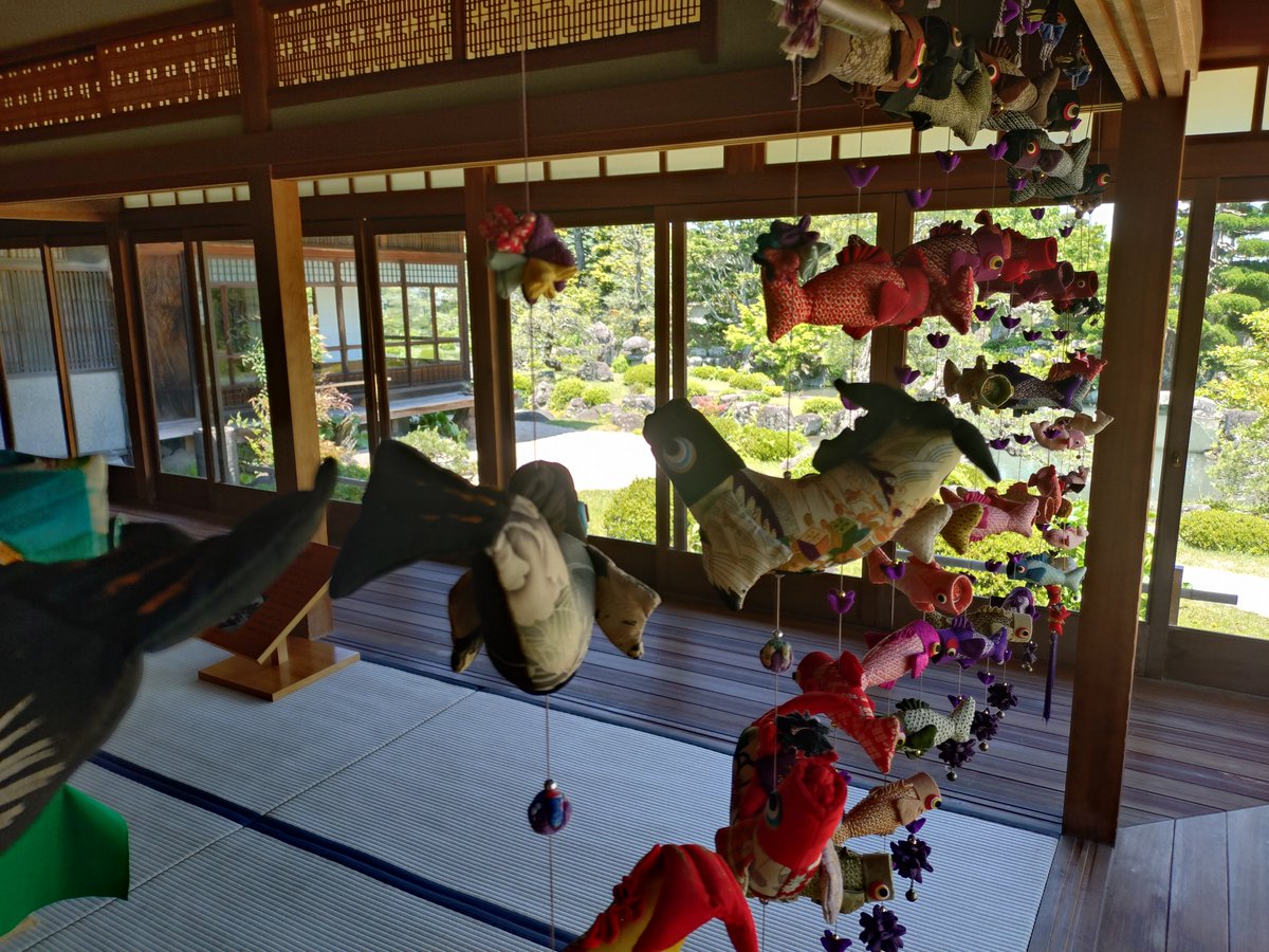 travelliveing's tweet photo. 旧藏内邸からの帰りはタクシー…は財政的に厳しいので歩き
想定より歩く速度が遅くJR1本ズレてしまった
途中までタクシーで行った方が良かったと今考えたら後悔
時間が変わっちゃったので突然暇に道の駅へ行きお買い物GWだからか焼き鳥のキッチンカーですら売り切れてた
#飛ばされがちな京築巡りの旅 https://t.co/9OwWRxyVv4