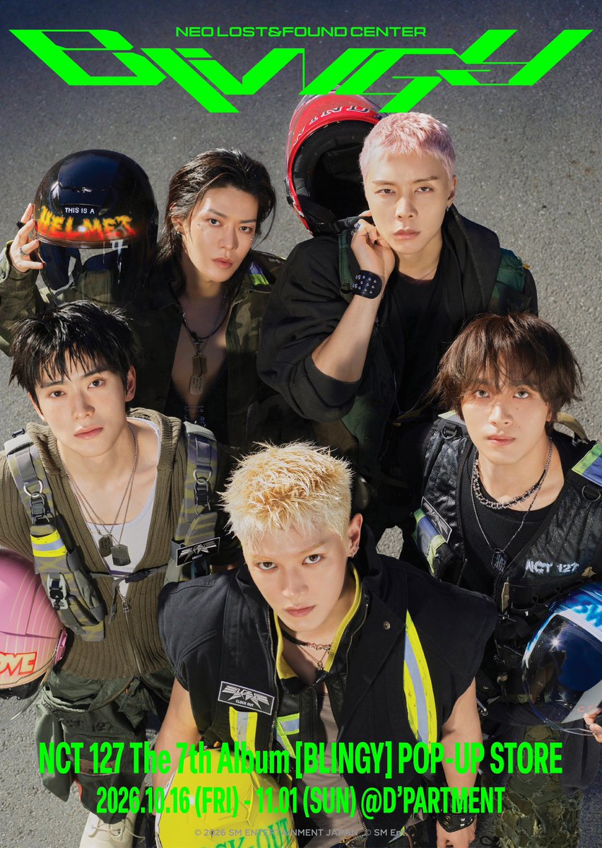 NCT_OFFICIAL_JP's tweet photo. 『NCT 127 The 7th Album [BLINGY] POP-UP [NEO LOST&FOUND CENTER] @ TOKYO』の開催が決定✈️
『BLINGY』の世界観を感じられる展示のほか、今回のPOP-UP限定グッズも多数ご用意しております！
POP-UP限定グッズはオンラインストアでの受注販売も実施いたしますので、この機会にぜひチェックしてみてください！
また、『BLINGY』ならではのヘルメットを被ったキャラクターのマスコットキーホルダーは受注販売限定ですので、お見逃しなく♪

▼詳細はこちら
https://t.co/ed7SE6lOkP

EVERYTHING, ALL AT ONCE, NEO
https://t.co/NS5hbQYA4n

#NCT127 #BLINGY #NCT127_BLINGY #NEO_LOST_FOUND_CENTER #NCT_10TH_ANNIVERSARY