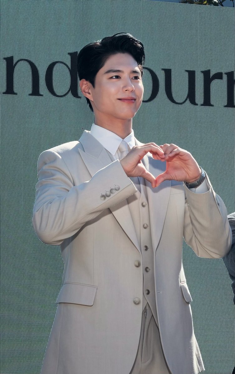 bogummy_fans's tweet photo. Jumat makin semangat 🫶🏻 https://t.co/NpwtXJRpve