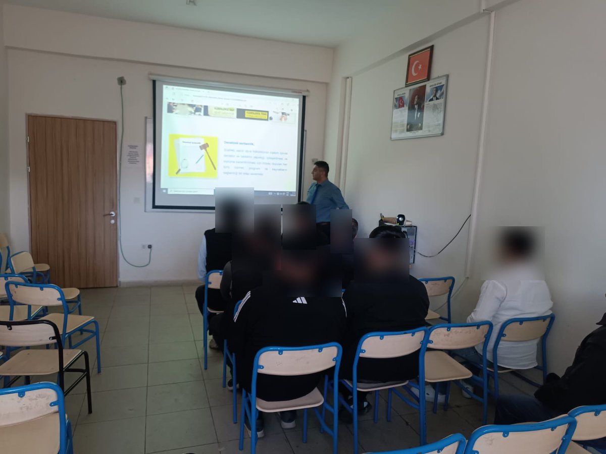 BitlisDSM's tweet photo. Eylül ayında Tatvan Açık ve Ahlat T Tipi Açık/Kapalı Ceza İnfaz Kurumlarında hükümlü ve tutuklulara yönelik Denetimli Serbestlik Sistemi Bilgilendirme Seminerleri gerçekleştirildi.

Bilgilendiriyor, rehberlik ediyor, topluma yeniden kazandırma sürecine katkı sunuyoruz.
#BitlisDSM https://t.co/488Wl2OkUO