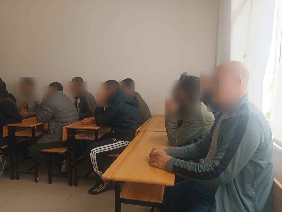 BitlisDSM's tweet photo. Eylül ayında Tatvan Açık ve Ahlat T Tipi Açık/Kapalı Ceza İnfaz Kurumlarında hükümlü ve tutuklulara yönelik Denetimli Serbestlik Sistemi Bilgilendirme Seminerleri gerçekleştirildi.

Bilgilendiriyor, rehberlik ediyor, topluma yeniden kazandırma sürecine katkı sunuyoruz.
#BitlisDSM https://t.co/488Wl2OkUO