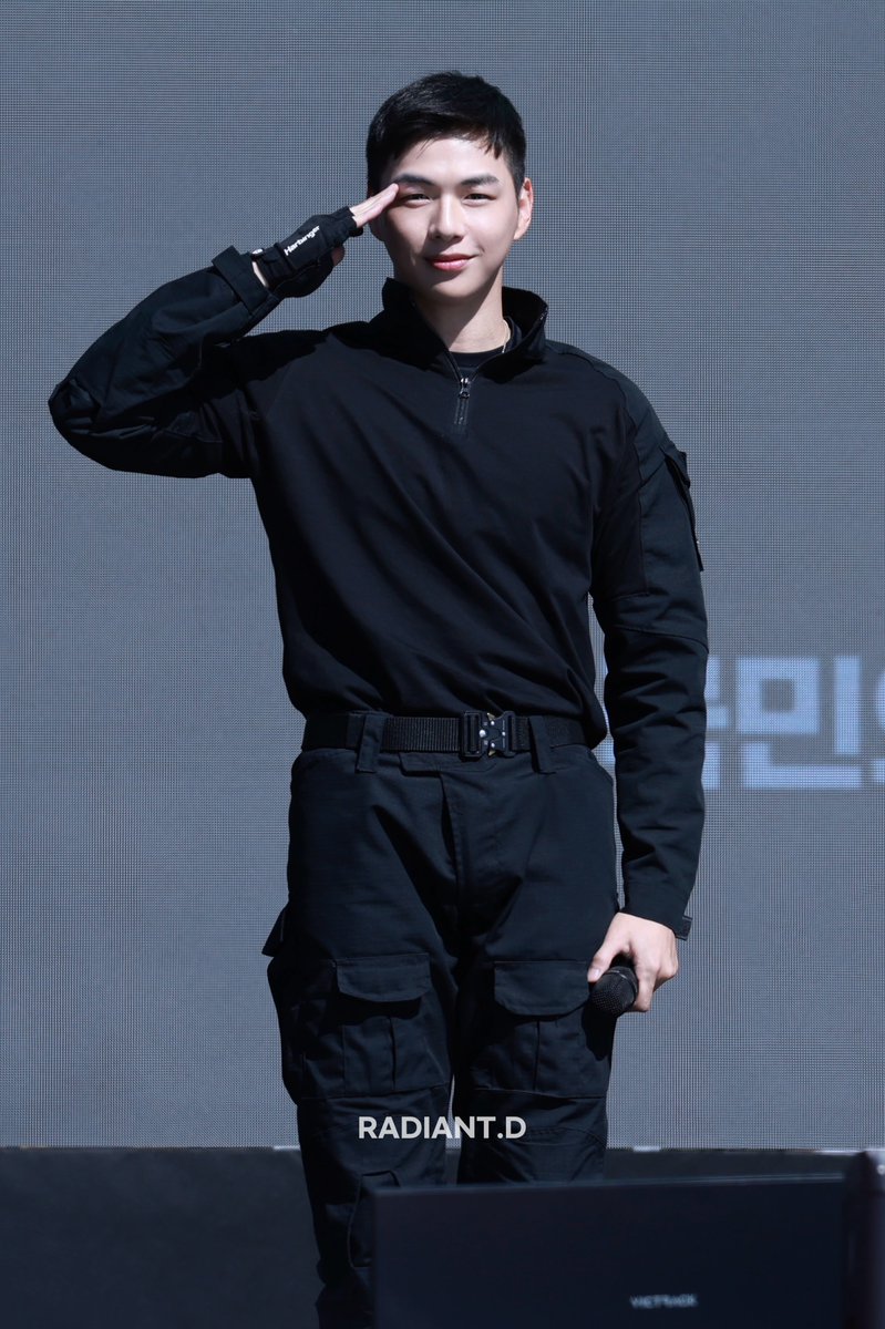 RADIANT_D's tweet photo. 261002 계룡 지상군 페스티벌
- Preview 

#강다니엘 #KANGDANIEL
#姜丹尼尔 #カンダニエル #คังแดเนียล https://t.co/XcbnMRZPbG
