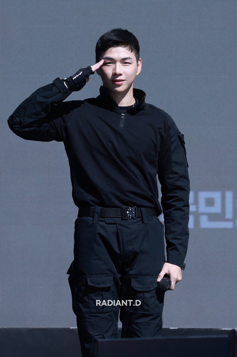 RADIANT_D's tweet photo. 261002 계룡 지상군 페스티벌
- Preview 

#강다니엘 #KANGDANIEL
#姜丹尼尔 #カンダニエル #คังแดเนียล https://t.co/XcbnMRZPbG