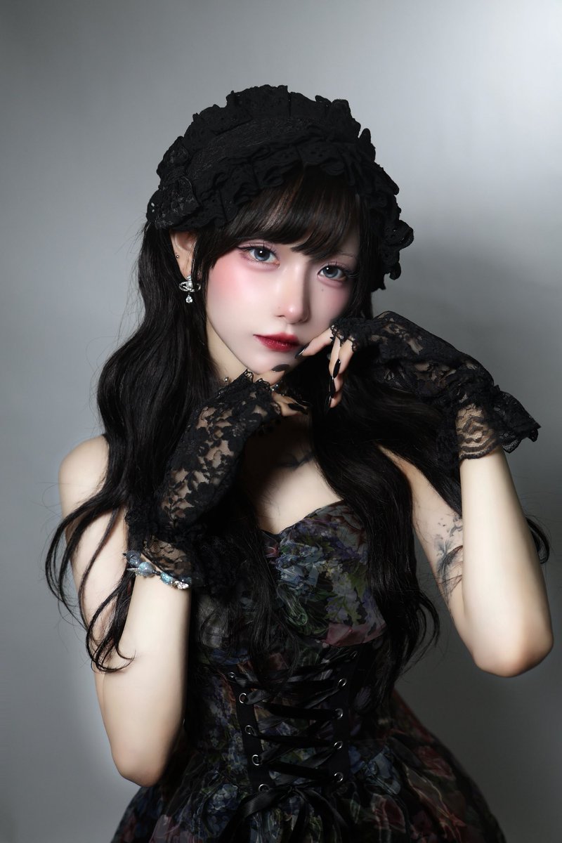 neko3fes's tweet photo. 猫宮、歌舞伎町にてコンカフェをプロデュースさせて頂きます🥀

私の好きな世界観に共鳴して頂ける麗しきオープニングキャストさんを大募集しておりますので、是非ともご応募くださいꈍ ꈍ 大切に大切にさせてくださいꈍ ꈍ❤︎

外立ち× 横座り× https://t.co/X5P4w70RKA