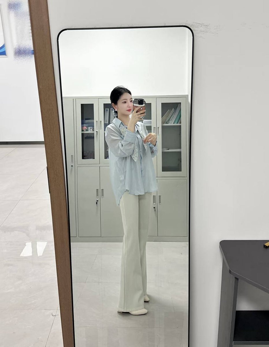 jokze4's tweet photo. 可以试着国庆约，但我不卖的   

不能打扰彼此的家庭，分寸感+礼貌很重要 懂吗 https://t.co/jtjrC0FFOV