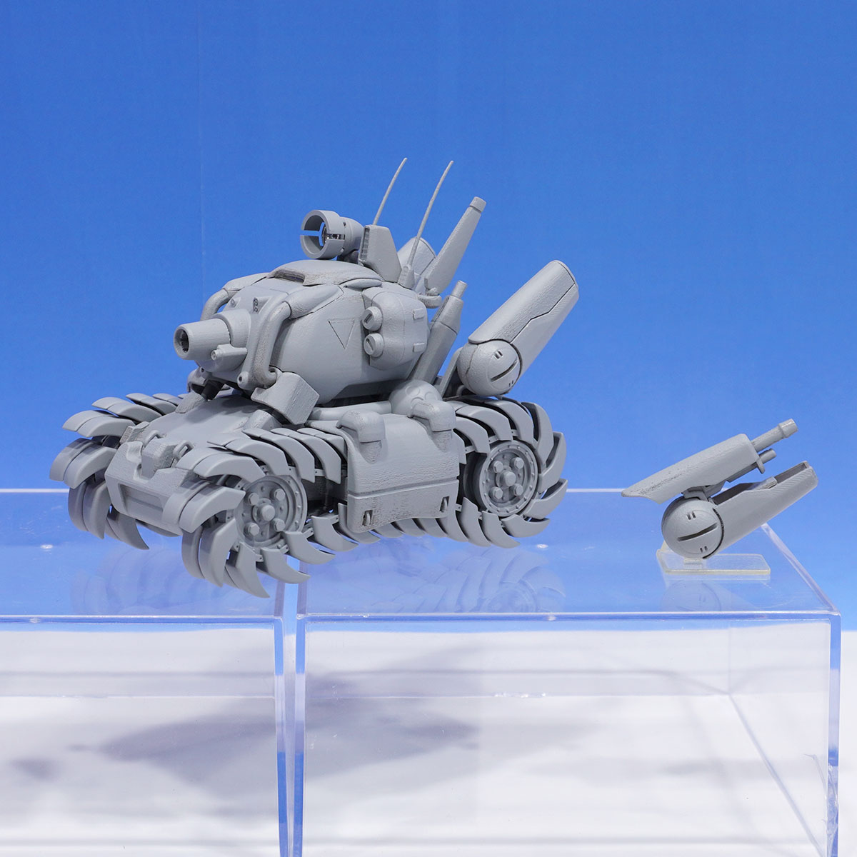 wave_corp's tweet photo. 【第64回 全日本模型ホビーショー展示情報】メタルスラッグに登場の幻の2号機がプラモデルキット化！ #メタルスラッグ #全日本模型ホビーショー #ウェーブ
ウェーブ展示アイテム一覧はこちら！→https://t.co/sGGljIXK9T https://t.co/eypUBXSkEI