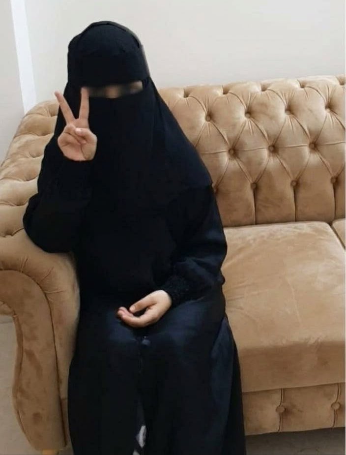 That_alwesha7's tweet photo. #نقابنا_عزنا1 
بنتي الصغيرة طلبت مني اشتري لها عباية ونقاب 
 لو شفتم فرحتها وهي لابسته ❤️ https://t.co/Am0pNCUJkZ