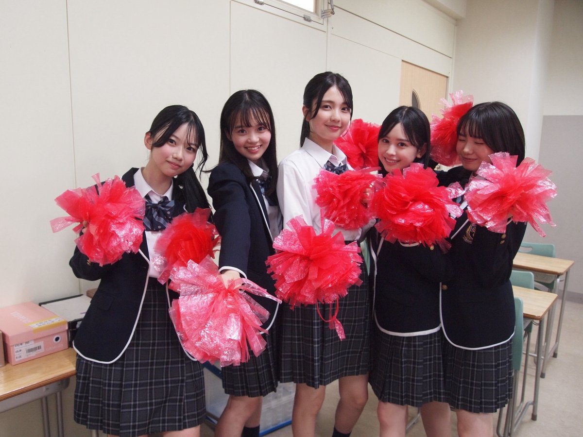 GTO2026summer's tweet photo. ❬❰ 𝒐𝒇𝒇 𝒔𝒉𝒐𝒕 ❱❭

まるで本当の文化祭のように
楽しむ生徒役メンバーたち✨

みんなで過ごした時間が、
かけがえのない思い出になりました📸

最終回はTVerにて
【10/12(月)まで】無料配信中🫵
#GTO
#稲垣来泉 #及川桃利 #大島美優 #梶原叶渚 #北里琉 #難波碧空 #LILLEAGUE #堀口真帆 #松尾そのま #大石愛陽 #永井湖白 #西川実花 #山本雪菜 #上村佳里奈 #富居玲衣