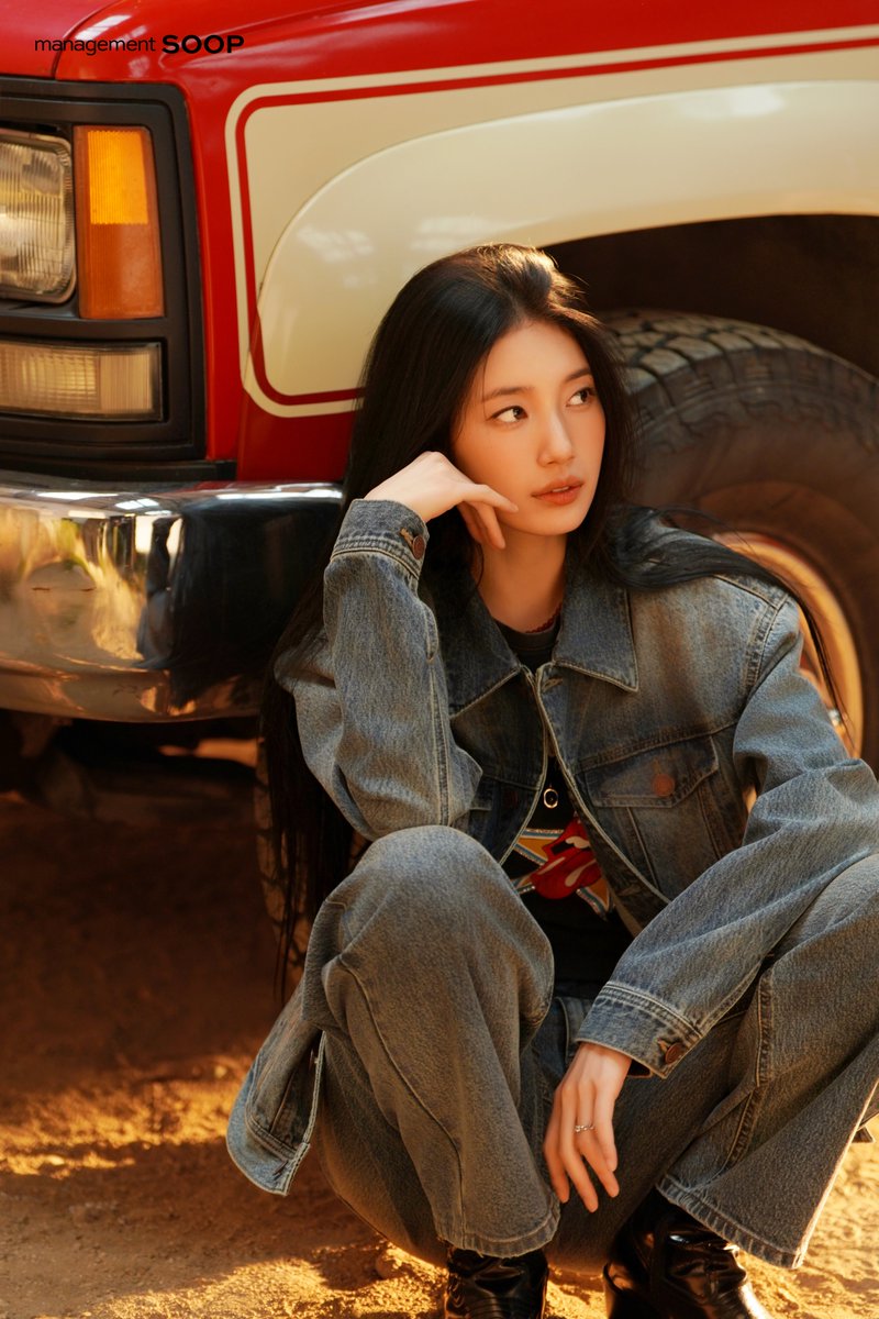 soop_ent's tweet photo. 수지와 게스가 함께한 가을,
한 편의 영화 같은 순간들

#수지 #Suzy #Guess
#SOOPArchive

 https://t.co/LfSWtfbvAD https://t.co/BjXt3JeRkq