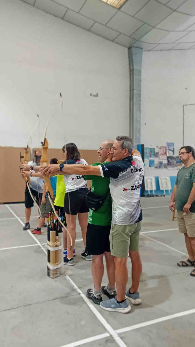Asprosub's tweet photo. El deporte es fundamental en nuestra comunidad y un excelente vehículo de inclusión. Siempre hemos sentido el apoyo de nuestra comunidad a través de él 😃👌
Este domingo os invitamos a vestir nuestros los colores y participar en la Marcha Asprosub y seguir sumando. 
#diversidad https://t.co/djCaHiHaTn