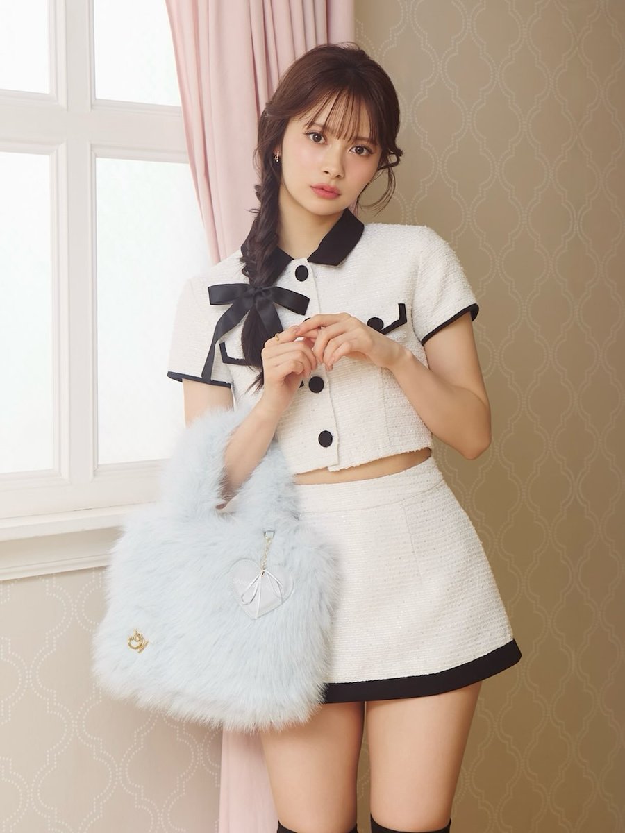 itomomostar's tweet photo. SAMANTHAVEGA
ファーコレクション
https://t.co/o5yuUBXpiH

#伊藤百花 #AKB48 #SAMANTHAVEGA https://t.co/sKrfl7sbF6