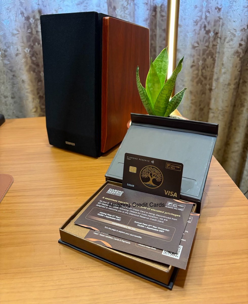 AmazingCreditC's tweet photo. 🚨Received my Lifetime Free IDFC FIRST Bank Diamond Reserve physical credit card.

One good thing is that the welcome kit clearly mentions that the card is Lifetime Free, with zero joining and annual fees. Usually, the Diamond Reserve comes with a fee of ₹3,000 + GST.

For those who are still not aware, IDFC FIRST Bank is issuing the Lifetime Free Diamond Reserve as a replacement to existing IDFC FIRST Bank Vistara Credit Card holders.

Check your email for the transition communication or open the IDFC FIRST Mobile Banking app to see if the new card is already reflecting there.