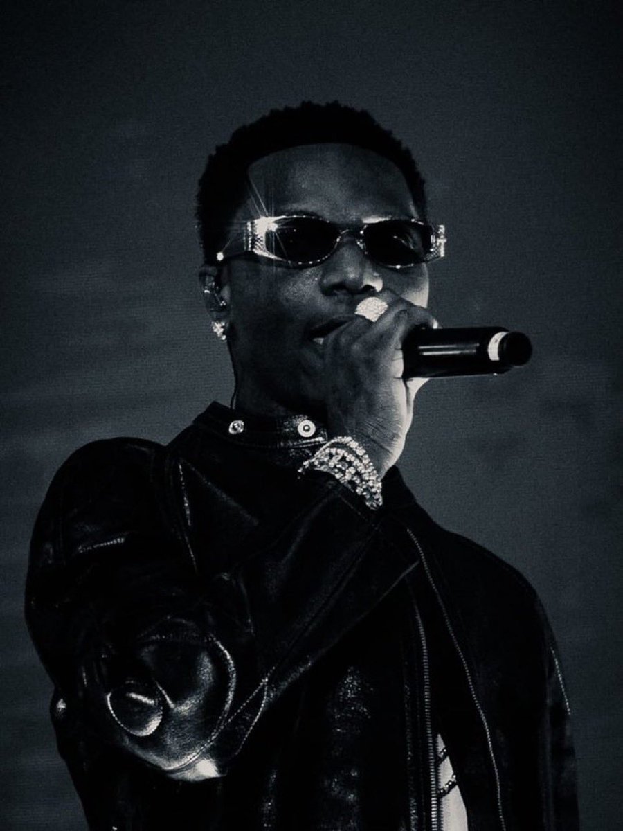 chartradar_'s tweet photo. Wizkid becomes the first African artist to record 1.9 billion Spotify streams this year. 

He’s the most streamed African artist on Spotify this year according to Chartmaster.

He’s on track to hit 2 billion streams on the platform this year, making him the first African artist to reach 2 billion Spotify streams in a single year.