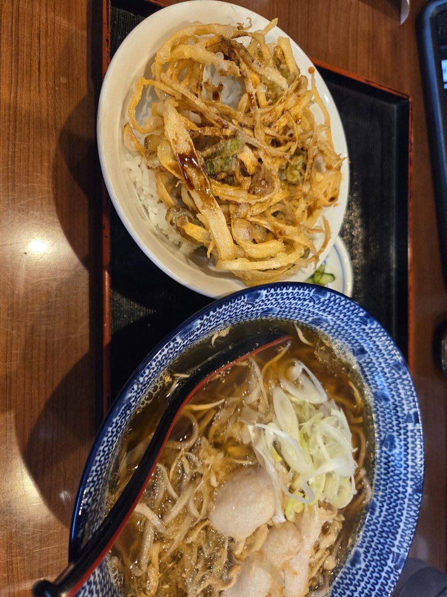 E1Exr64828's tweet photo. 今日はそば！ https://t.co/sEmrPYeqp2