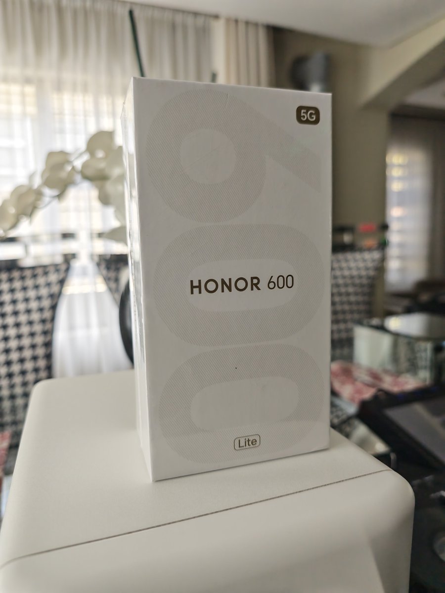 DJTira's tweet photo. Huge congrats to last week’s winner! 🥳 The momentum continues because another winner is GUARANTEED today! ⚡️
I’m giving away a brand new Honor 600 Lite worth R8999! 📱✨
To enter, answer this: When is the #HONORSpringSale ending? 📅 
👇 Drop your answer in the comments and don’t forget to include #HONORSpringSale to qualify! Let’s go!