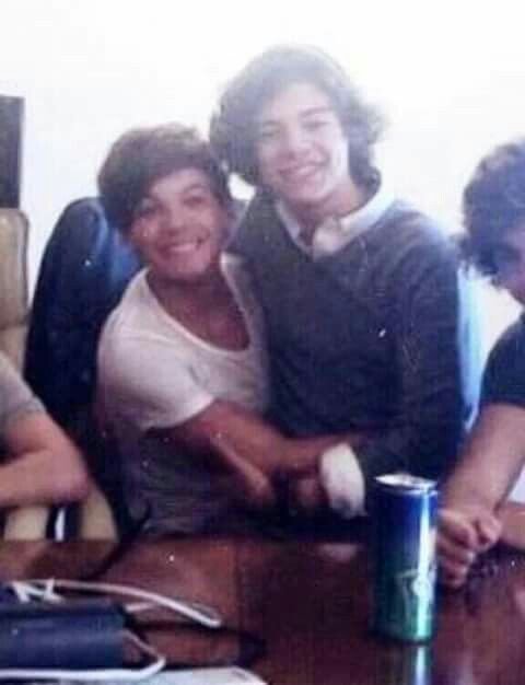 Ajeyxlove_1D's tweet photo. Them the day he tweeted this btw https://t.co/kQJdp82RYA