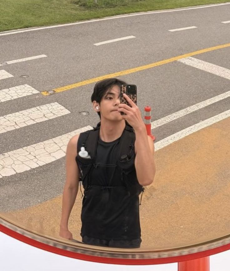 thvgaggedme's tweet photo. there's just something so crazy about these particular tae pics https://t.co/Txe9w8t8C5