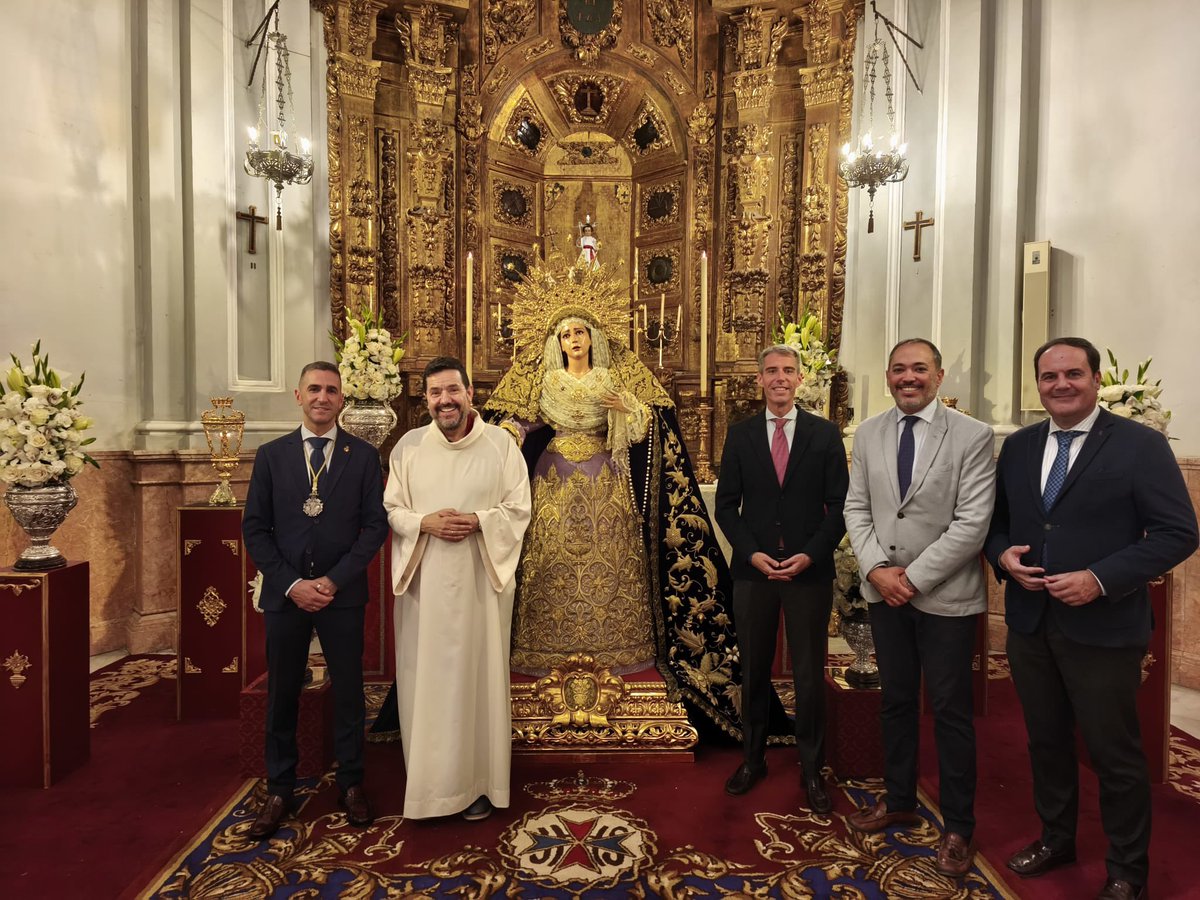 AmoryCaridad's tweet photo. ⚜️ Ayer acompañamos a nuestros hermanos de @HdadRescate en el primer día de Triduo en honor a María Santísima de Gracia.
Nos ponemos en manos de la Virgen para que nos acompañe en el camino de la fe.

#CofradíasMLG https://t.co/9TEzEajacP