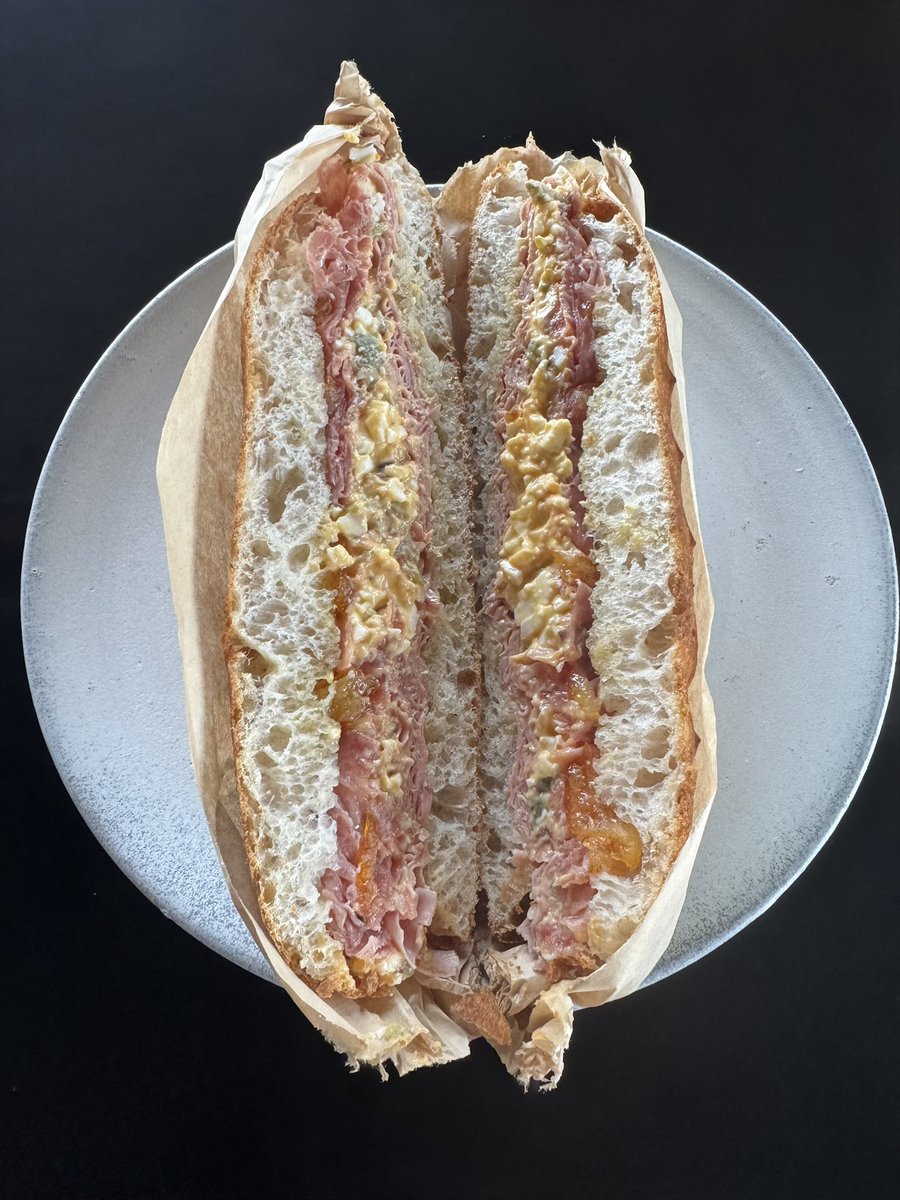 grande_bambu's tweet photo. たまごサラダパニーノ
Panino con insalata di uovo
(天使のチャバッタ モルタデッラ たまごサラダ ソプレッサータ オレンジピール)
#氷見パニノテカ https://t.co/ecDZZrVomb
