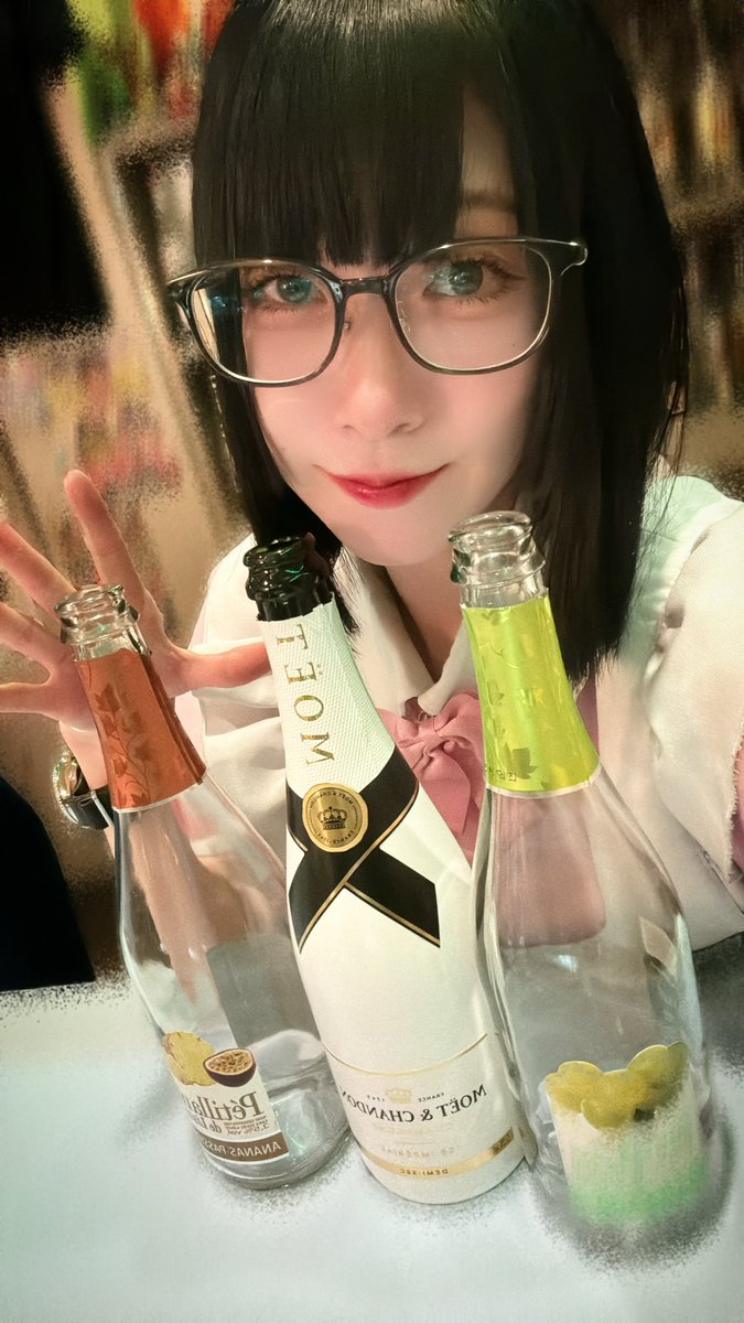 shina_31056's tweet photo. 平日おつぱれさまでした(՞ . .՞)"
ワイワイたくさんの人来てくれて嬉しかったです˘⸝⸝>  ̫ <⸝⸝˘ 
平日みんなの顔見れるの嬉しい>⩊<

10月スタートしてより一層秋感じで最高( ᴖ⩊ᴖ )
散歩したい〜！ https://t.co/OIJAAnxIis
