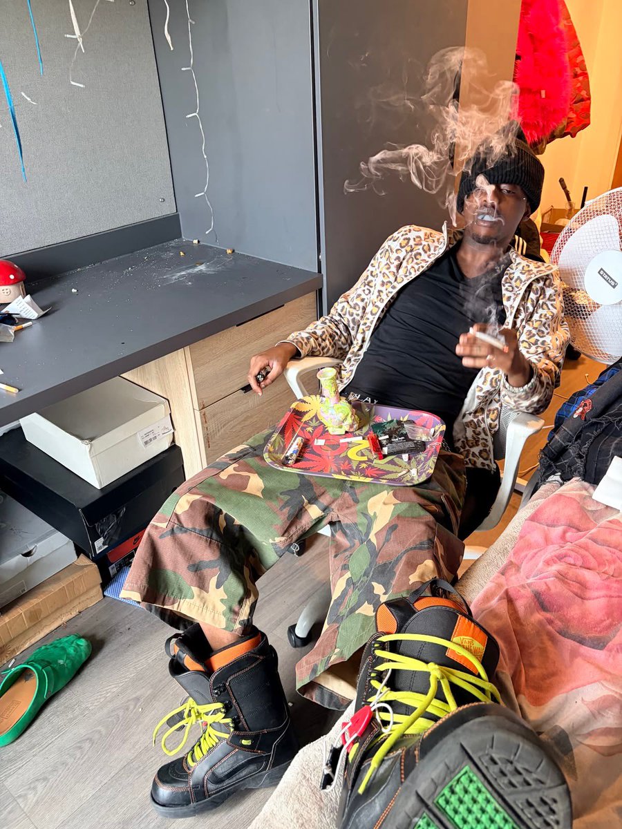 DodoFits's tweet photo. good lil wayne homage https://t.co/d1Juq1OHwY