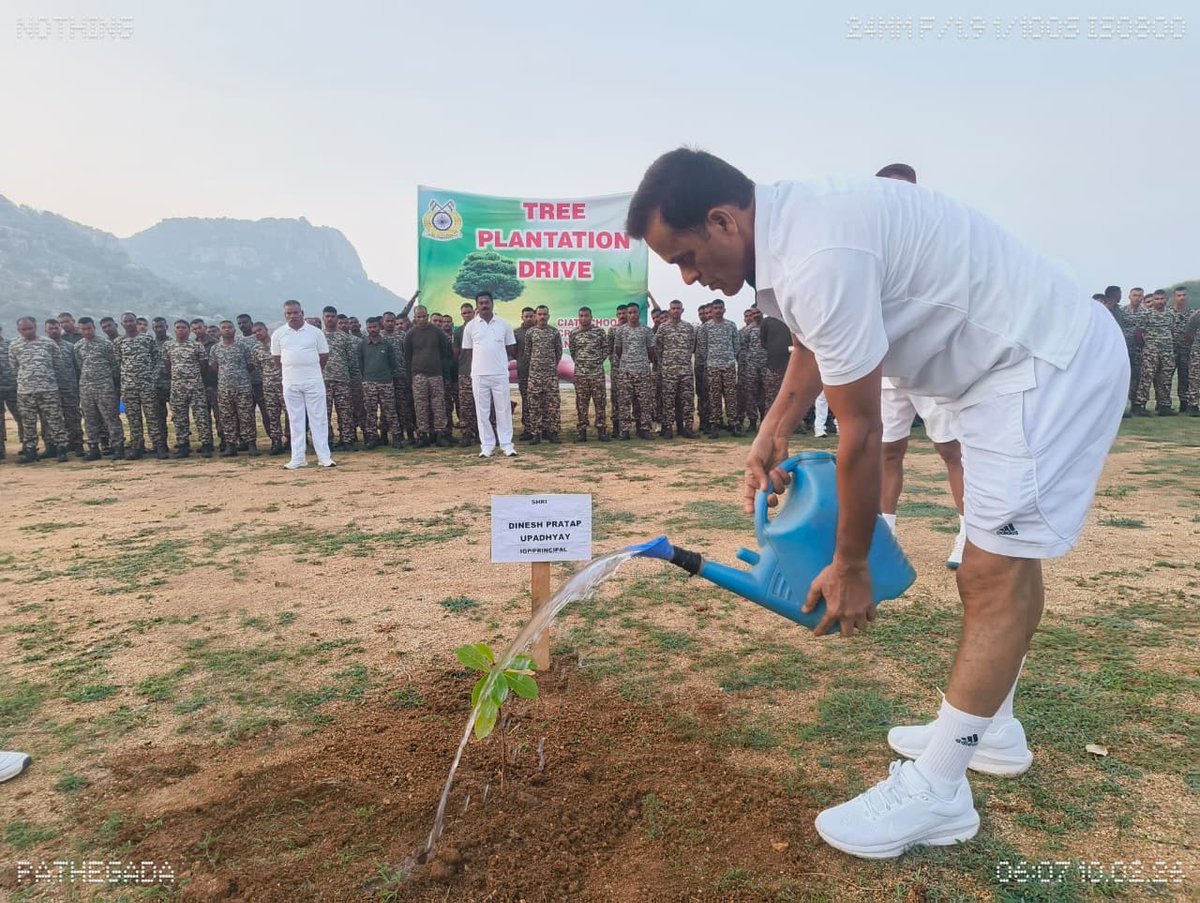 CiatCtr85137's tweet photo. A successful tree plantation drive was conducted at CIATS,CRPF,Kalikiri,Anamayya (A.P),On 2nd Oct 2026.
🌳One tree, one step toward a greener tomorrow.
      Plant trees,Protect nature,Preserve life💚
#treeplantation #GreenIndia #CleanIndia #TreePlantDrive #PlantTrees #GoGreen https://t.co/ejLHk95jmP
