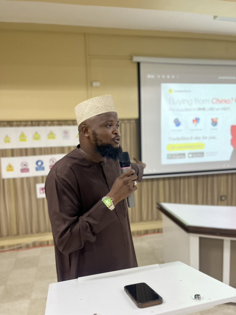 ibrahimofhalal's tweet photo. A few days ago, I had the privilege of speaking at the IITA about Building a career in digital economy. 

I have lived in Ibadan for over 3 decades, yet, I had never taken the time to properly visit @IITA_CGIAR .  Spoke about how @usetradestack ships from China with just 30%. https://t.co/RIyo4sRjcW