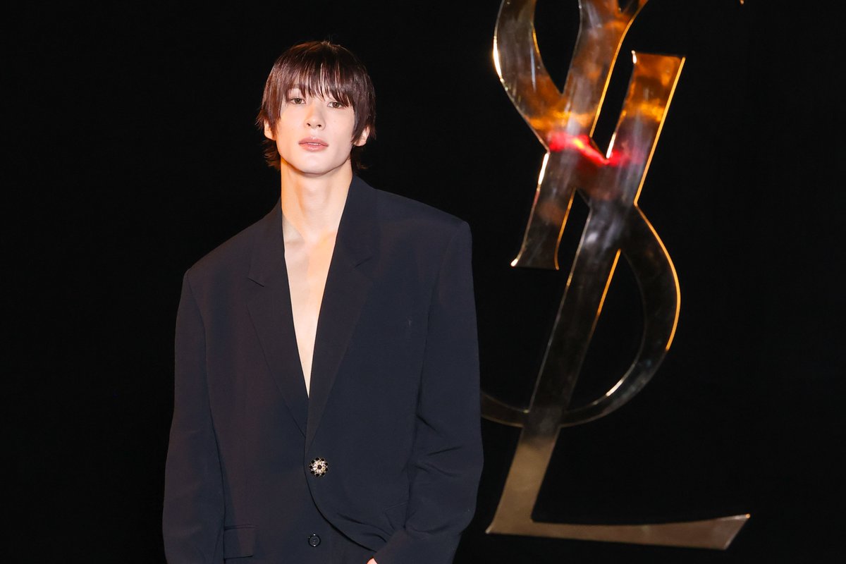 SMTrueThailand's tweet photo. ANTON วง RIIZE ได้รับการแต่งตั้งในฐานะแอมบาสเดอร์ของ Saint Laurent แบรนด์แฟชั่นหรูจากฝรั่งเศส !

🧡 https://t.co/a9F8zgHXyD

#RIIZE #라이즈
#ANTON #앤톤
#RISEandREALIZE
#YSL #SaintLaurent

ที่มารูปภาพ : Stephane Cardinale - Corbis / Getty Images https://t.co/fbAQLzAF0l