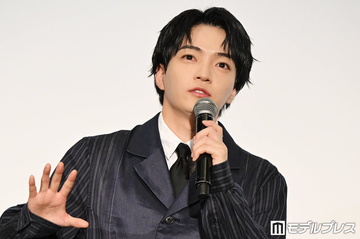 modelpress's tweet photo. なにわ男子・西畑大吾“死神＝DEATH NOTE”連想
小澤征悦ツッコミ「どこまで言うねん！？」

時給300円には「最低賃金は欲しい」と回答💰️

🎞️映画「時給三〇〇円の死神」初日舞台挨拶
https://t.co/ooW1FNavjf

#映画時給300円の死神 @jikyu_300movie https://t.co/52fAlBKod2