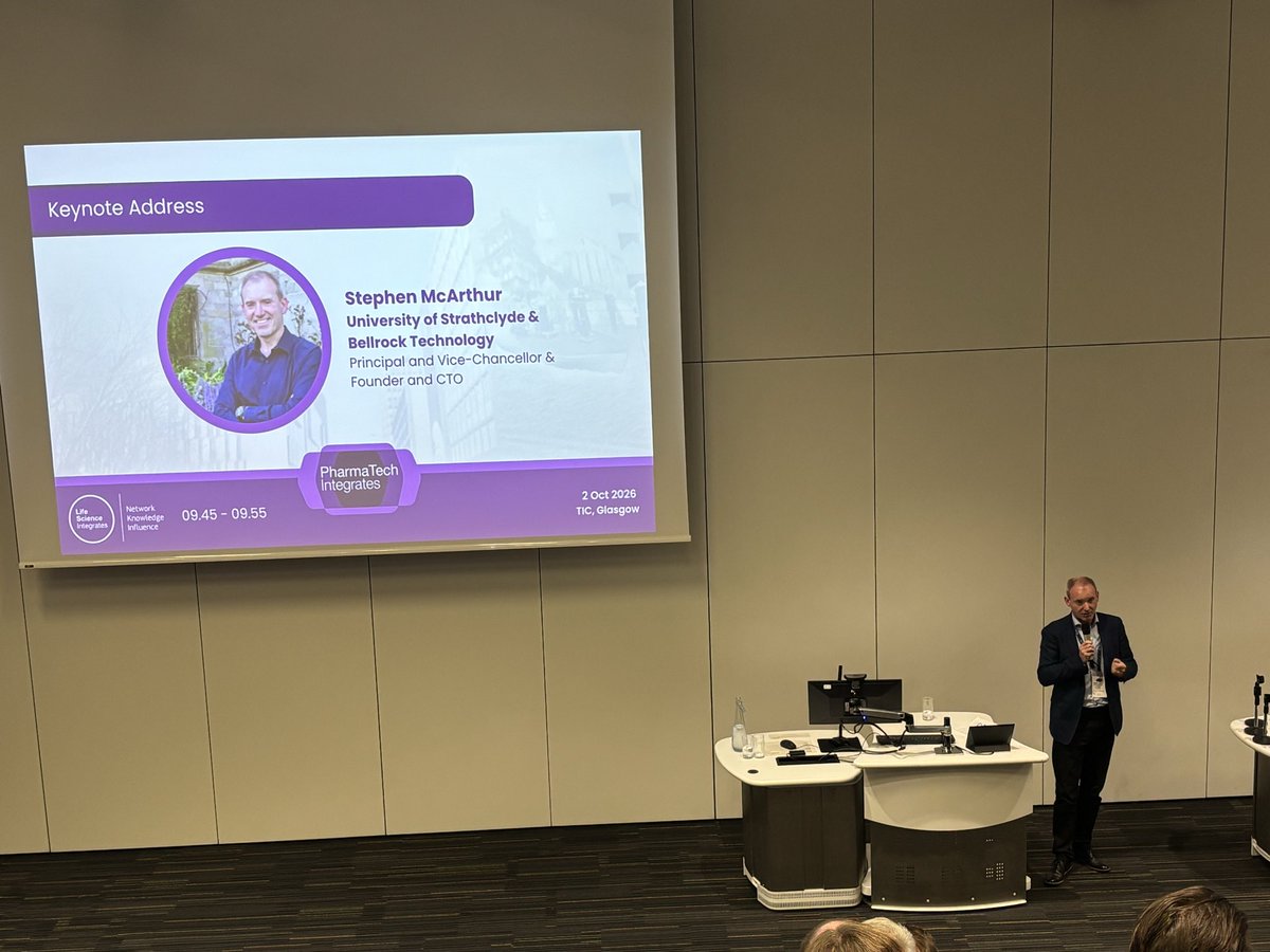 CohesionMedical's tweet photo. Great keynote on taking #AI into real world applications from Prof Stephen McArthur @UniStrathclyde kick starting #PharmaTechIntegrates @LSIntegrates https://t.co/2AXrKruvrM