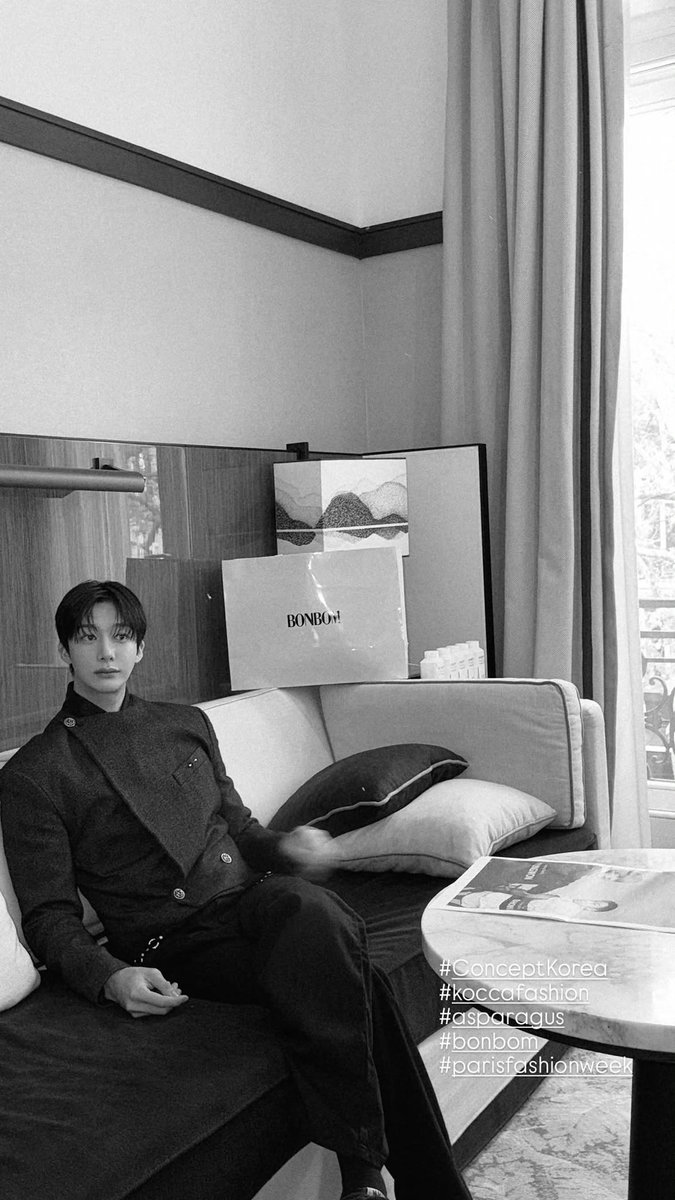 enfflbebe's tweet photo. 파리 형원 ㄴㅁ 좋다 .. 🤍 https://t.co/tGA8ndChrB