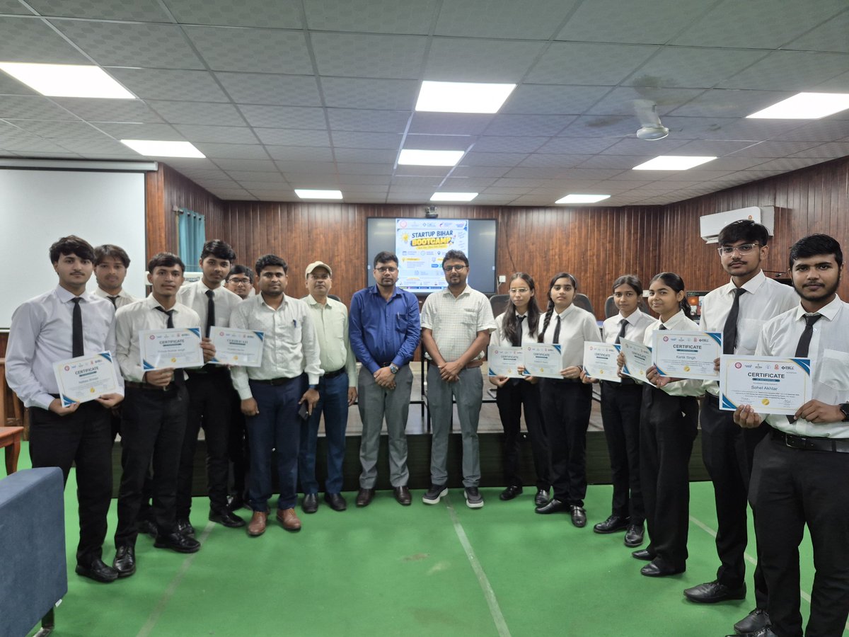 SCE_Startupcell's tweet photo. 🚀 Startup Bihar Bootcamp at SCE Supaul!

An insightful session on entrepreneurship, innovation &amp; startup opportunities with experts from DIC Supaul, IIT Patna &amp; leading startup founders.

🏆 District Level Hackathon winners were also felicitated. https://t.co/th9rtIT8qn