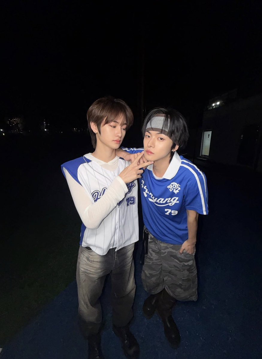 LEELEOINTL's tweet photo. [📸] 261002 INSTAGRAM — LEO CUT

#LEO #리오 #LEELEO #이리오

Wait, lemme get a pic of you 🦁💙

🔗 https://t.co/JEhAVRMNei

#ALD1_LEO #リオ #李理悟 
#ALPHADRIVEONE #ALD1 #알파드라이브원 https://t.co/0lyXrEv6XK