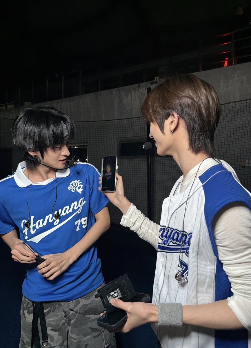 LEELEOINTL's tweet photo. [📸] 261002 INSTAGRAM — LEO CUT

#LEO #리오 #LEELEO #이리오

Wait, lemme get a pic of you 🦁💙

🔗 https://t.co/JEhAVRMNei

#ALD1_LEO #リオ #李理悟 
#ALPHADRIVEONE #ALD1 #알파드라이브원 https://t.co/0lyXrEv6XK