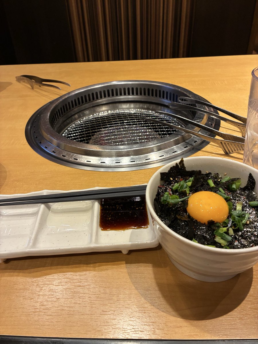 potaku_vv's tweet photo. #闇貸社員食堂
7連勤のご褒美！これくらいいいよね？ https://t.co/Pq7zcRvLuT